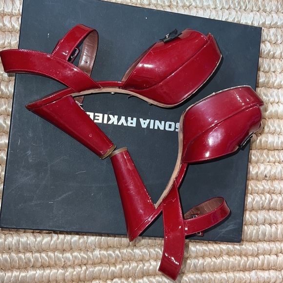Sonia Rykiel red parent leather platform heels sandals 38 - Picture 8 of 11